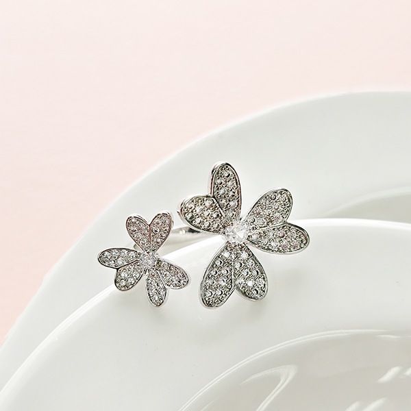 【SELECT】キラキラお花のリング
